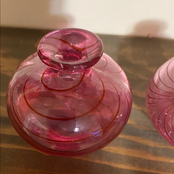 Vintage pink Costa Boda miniature art glass swirly cranberry Swedish glass maker - Picture 9 of 10